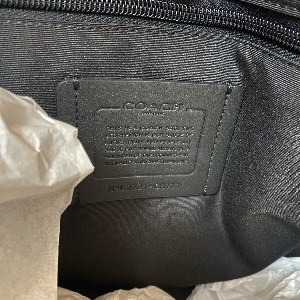 Coach Calf Leather - Beckett Compact Brief - Picture 7 of 11